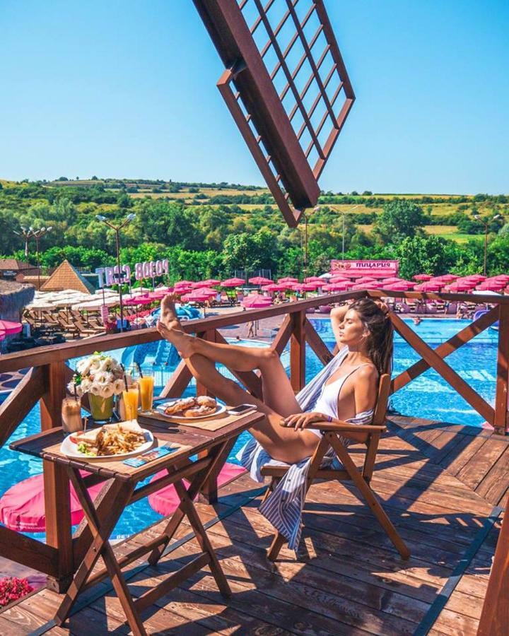 Hotel The Wind Mills Hydropark Gorna Malina Exteriér fotografie
