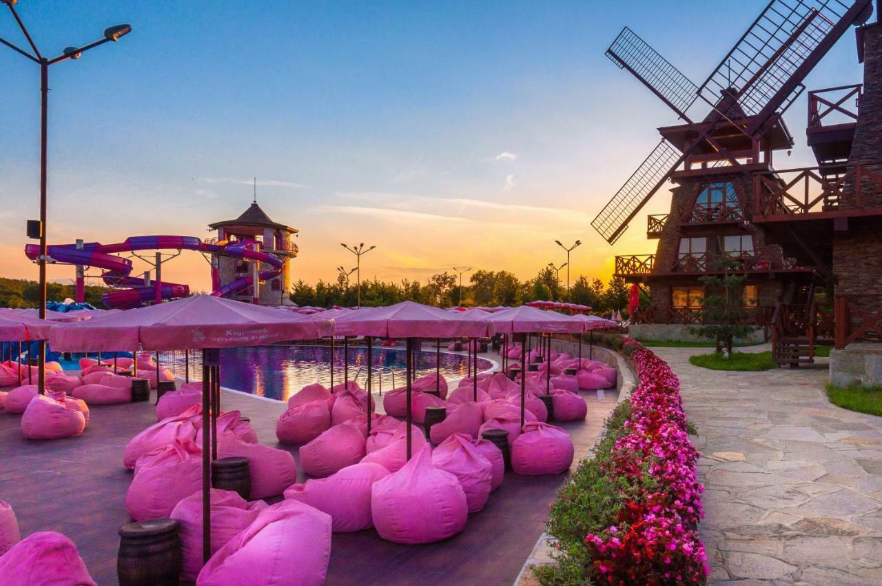 Hotel The Wind Mills Hydropark Gorna Malina Exteriér fotografie